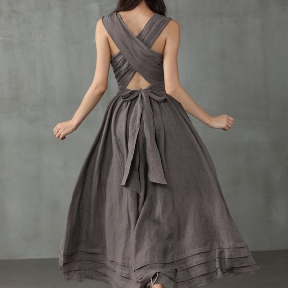 Cross back linen dress - Picture 2 of 3